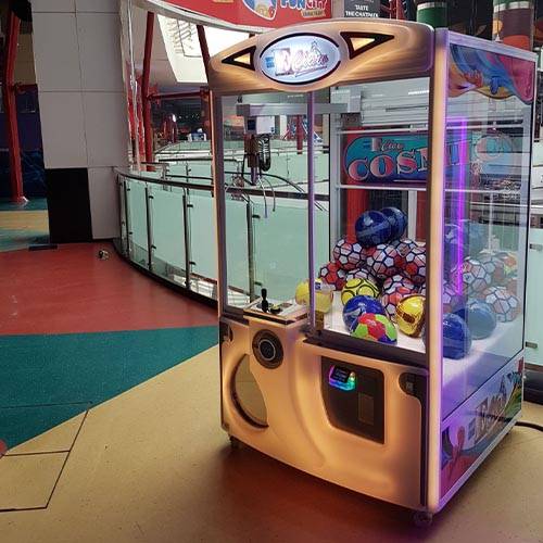 Second image of E-Claw Cosmic